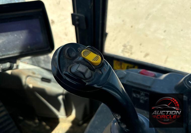 2014 Komatsu  WA270-7 wheel loader