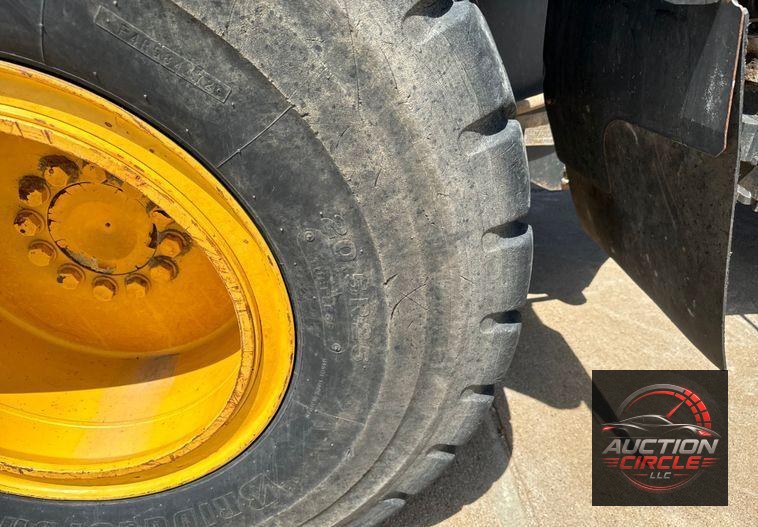 2014 Komatsu  WA270-7 wheel loader
