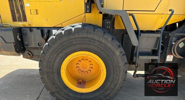 2014 Komatsu  WA270-7 wheel loader