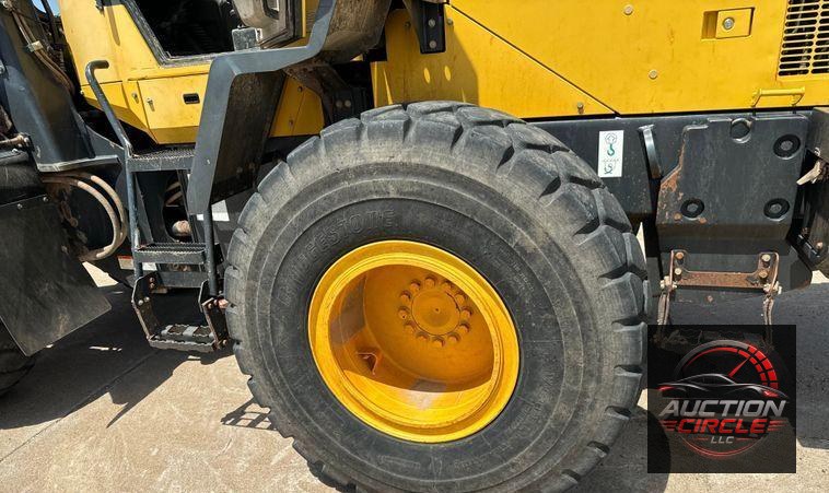 2014 Komatsu  WA270-7 wheel loader