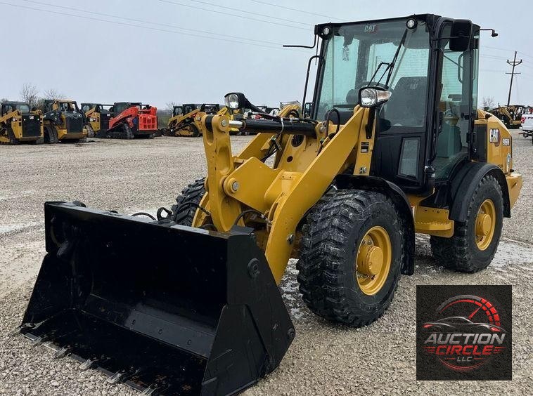 2022 Caterpillar  906M wheel loader