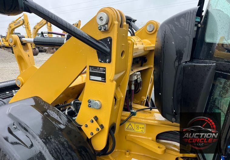 2022 Caterpillar  906M wheel loader