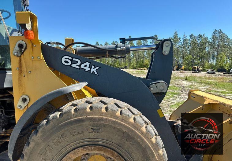 2014 John Deere 624K wheel loader