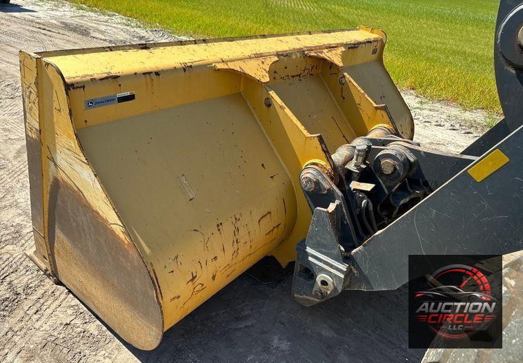 2014 John Deere 624K wheel loader