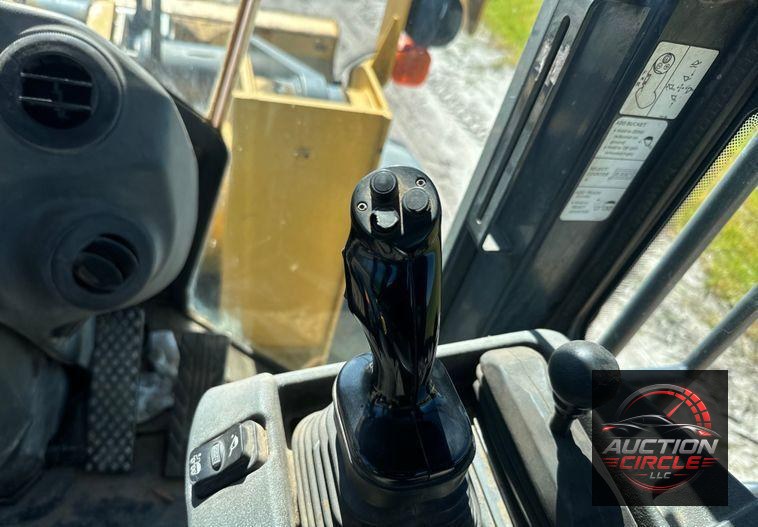 2014 John Deere 624K wheel loader