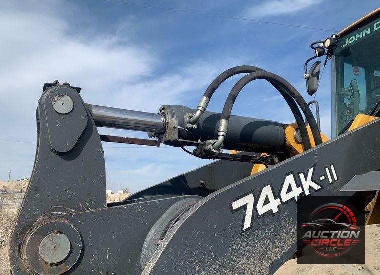 2015 John Deere 744K II wheel loader
