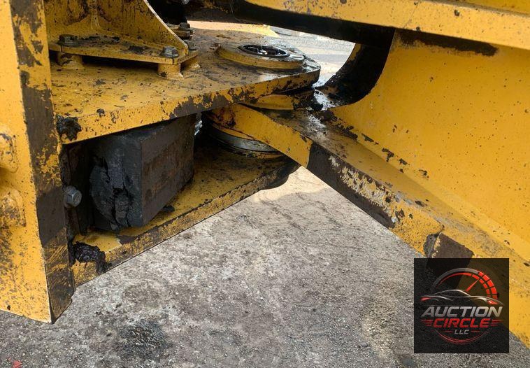 2015 John Deere 744K II wheel loader