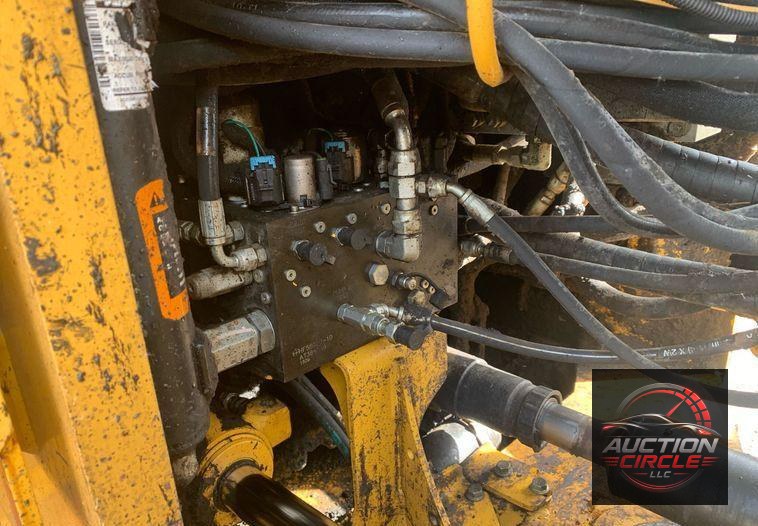 2015 John Deere 744K II wheel loader