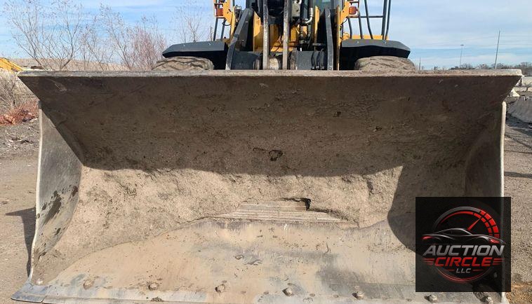 2015 John Deere 744K II wheel loader
