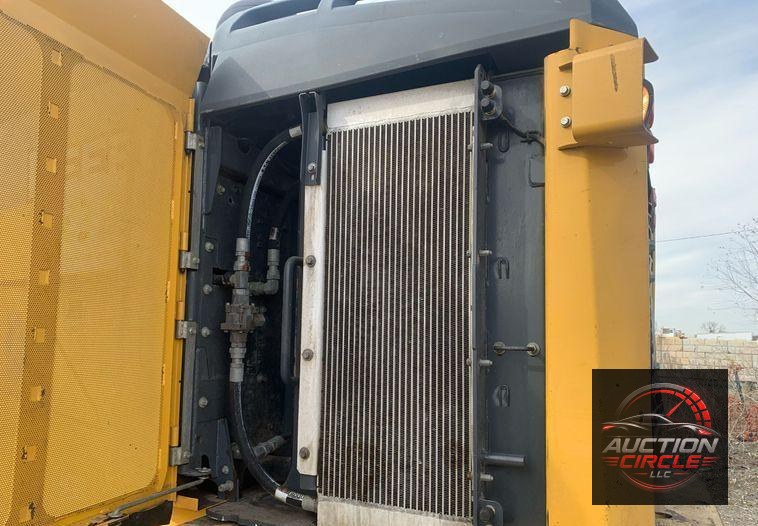 2015 John Deere 744K II wheel loader