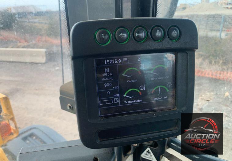 2015 John Deere 744K II wheel loader