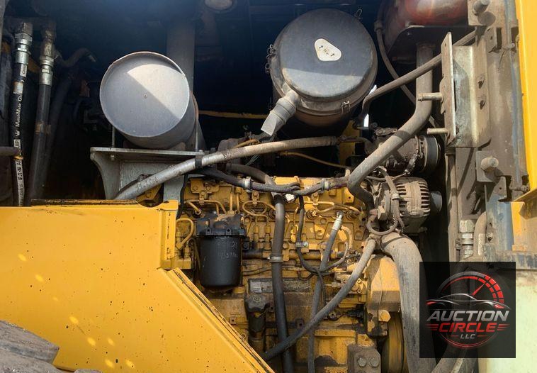2015 John Deere 744K II wheel loader