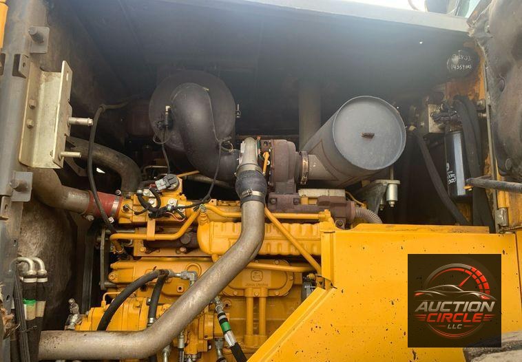 2015 John Deere 744K II wheel loader