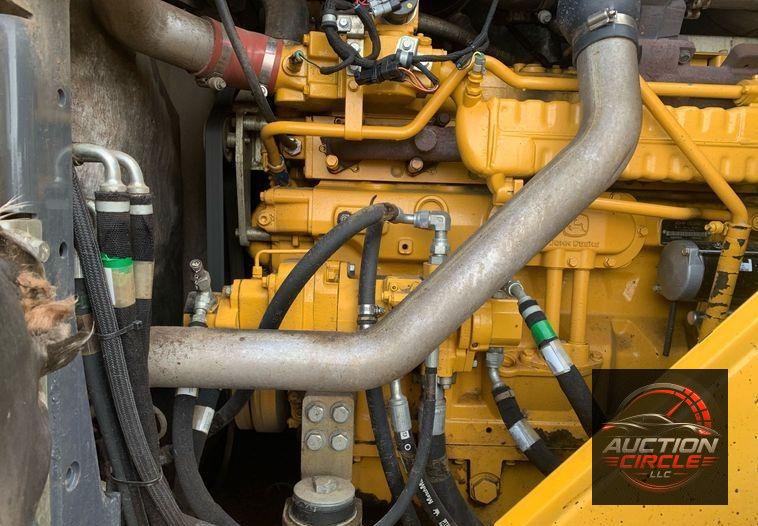 2015 John Deere 744K II wheel loader