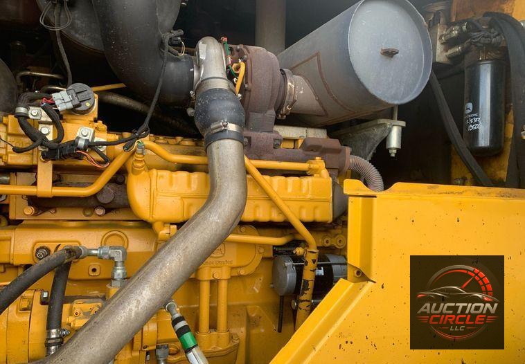 2015 John Deere 744K II wheel loader