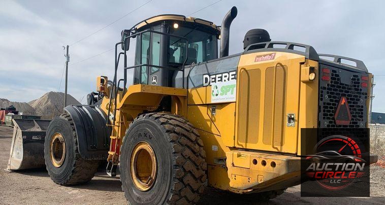 2015 John Deere 744K II wheel loader