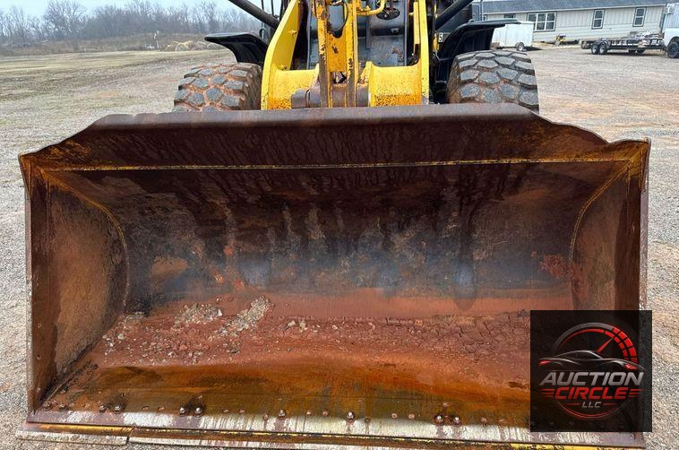 2017 Komatsu WA380-8 wheel loader