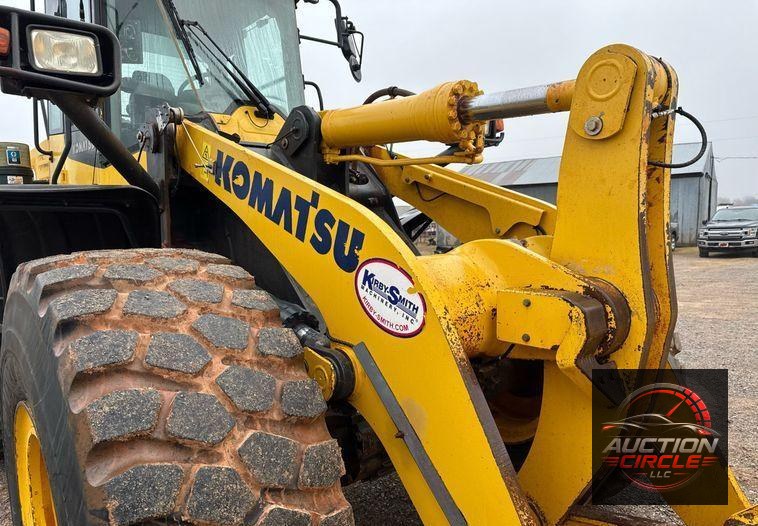 2017 Komatsu WA380-8 wheel loader