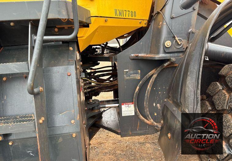 2017 Komatsu WA380-8 wheel loader