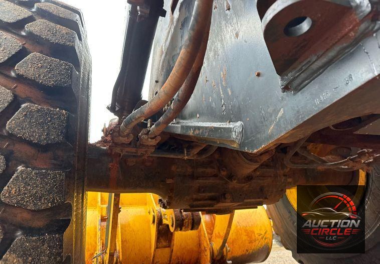 2017 Komatsu WA380-8 wheel loader