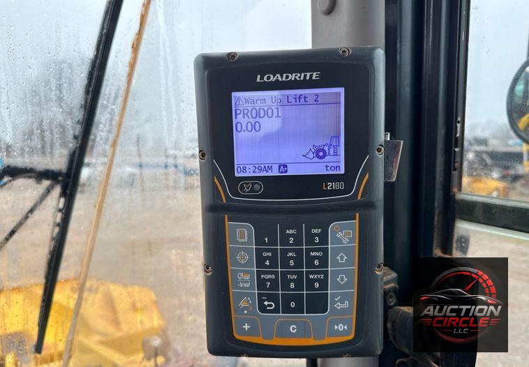 2017 Komatsu WA380-8 wheel loader