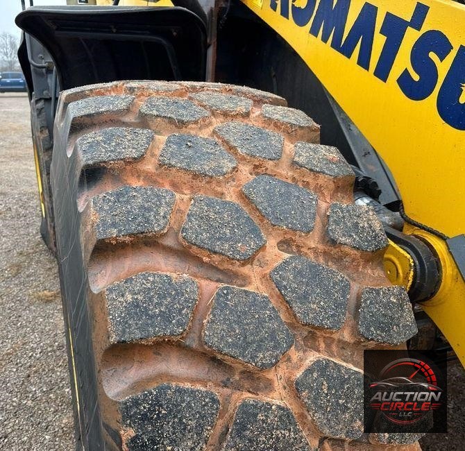 2017 Komatsu WA380-8 wheel loader
