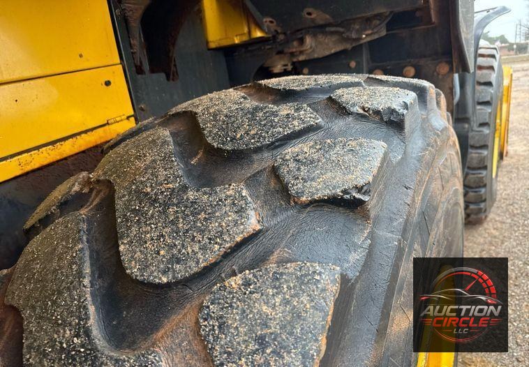 2017 Komatsu WA380-8 wheel loader