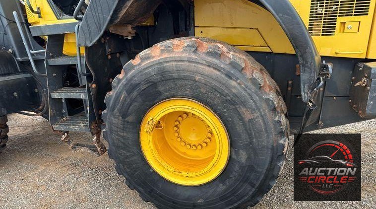 2017 Komatsu WA380-8 wheel loader