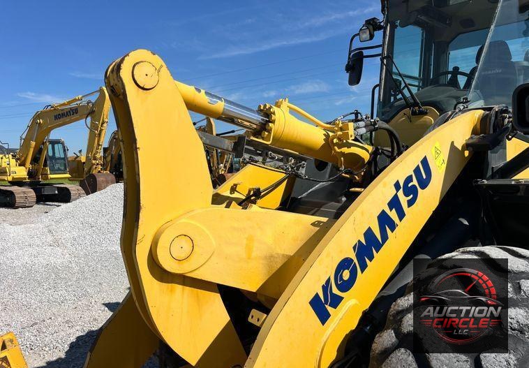 2018 Komatsu WA320-8 wheel loader