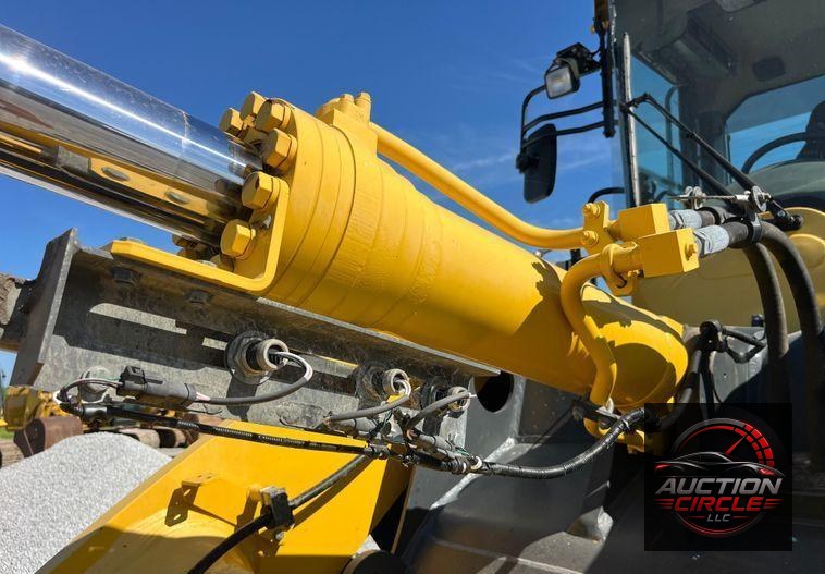 2018 Komatsu WA320-8 wheel loader