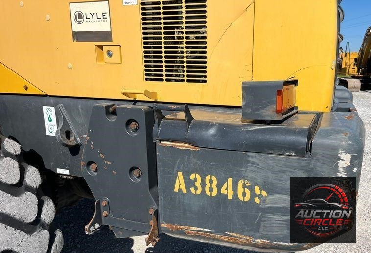 2018 Komatsu WA320-8 wheel loader