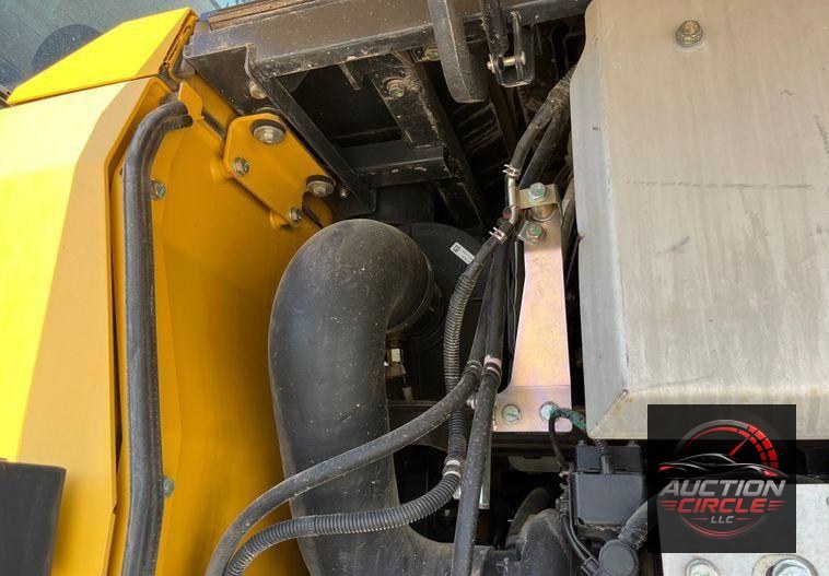 2018 Komatsu WA320-8 wheel loader