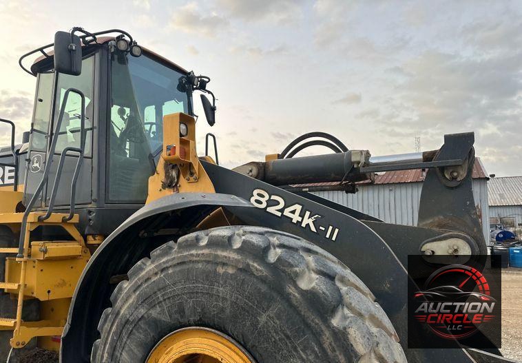 2017 John Deere 824K II wheel loader