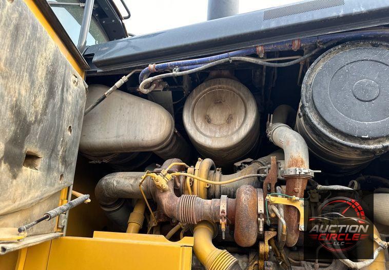 2017 John Deere 824K II wheel loader
