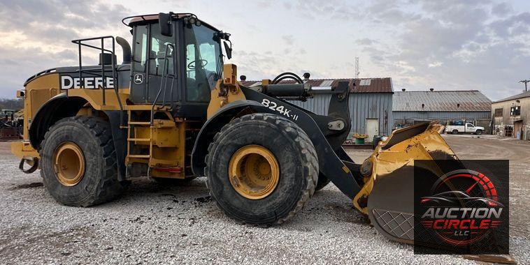 2017 John Deere 824K II wheel loader