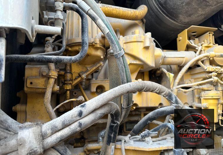 2017 John Deere 824K II wheel loader