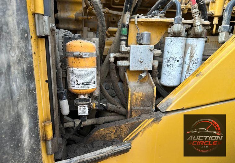 2017 John Deere 824K II wheel loader