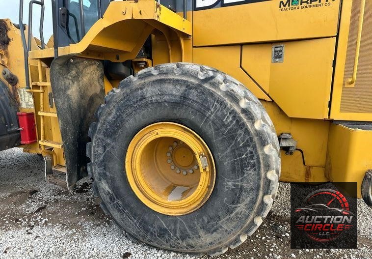 2017 John Deere 824K II wheel loader