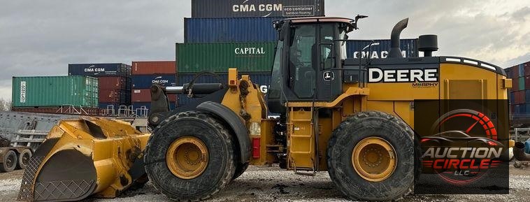 2017 John Deere 824K II wheel loader