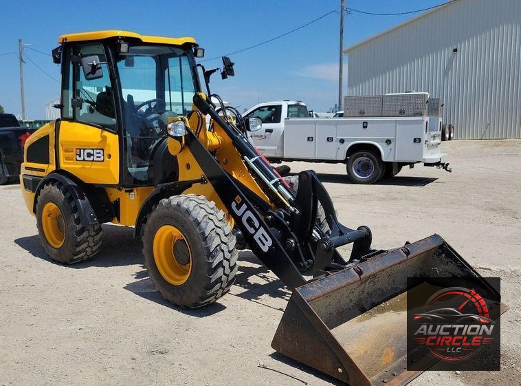 2022 JCB 407 wheel loader