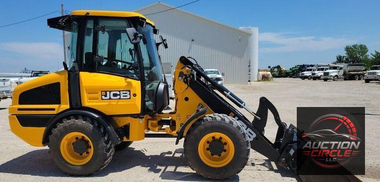 2022 JCB 407 wheel loader