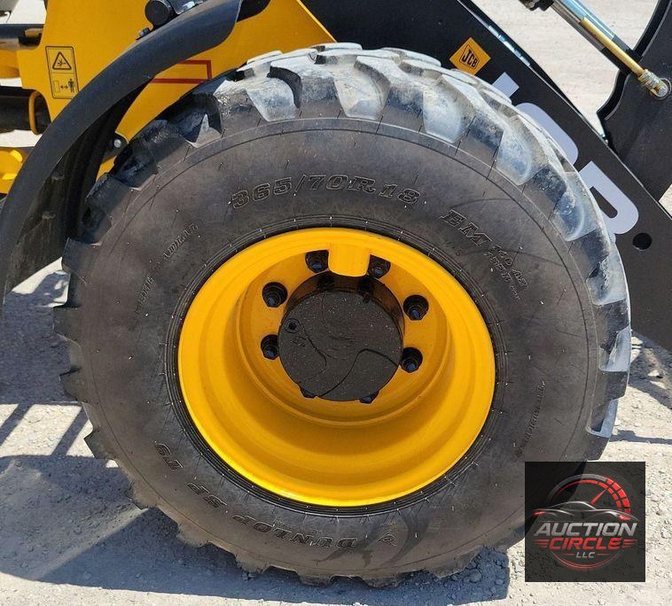 2022 JCB 407 wheel loader