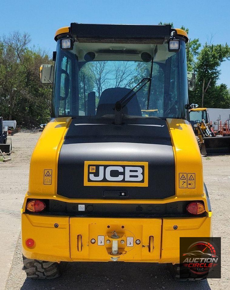 2022 JCB 407 wheel loader