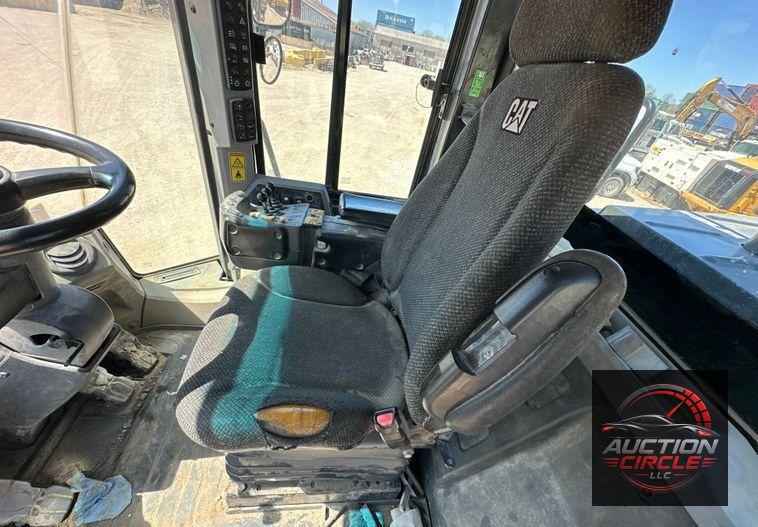 2014 Caterpillar 950K wheel loader