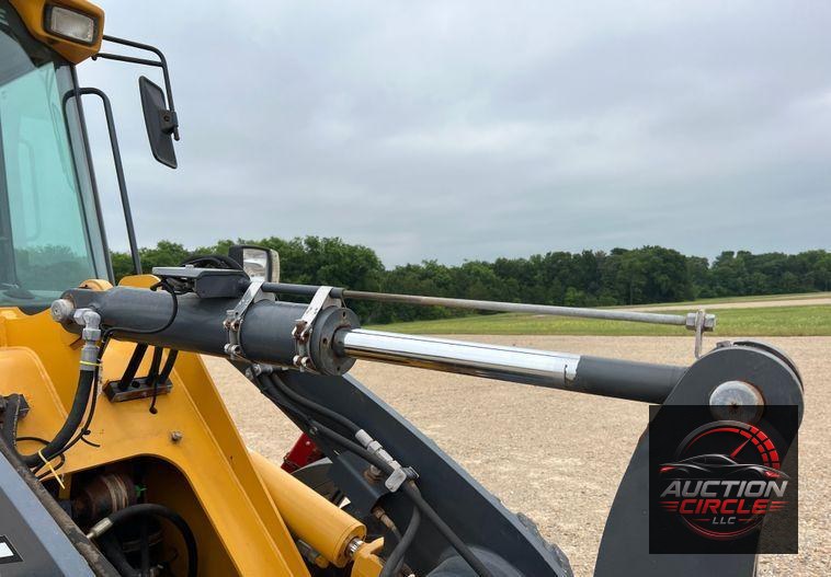 2016 John Deere 324K  wheel loader