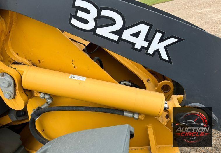 2016 John Deere 324K  wheel loader