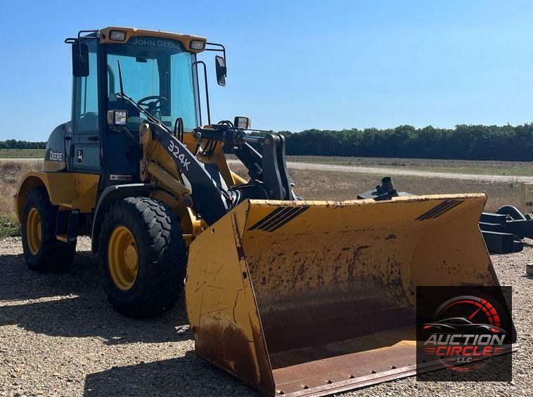 2016 John Deere 324K  wheel loader