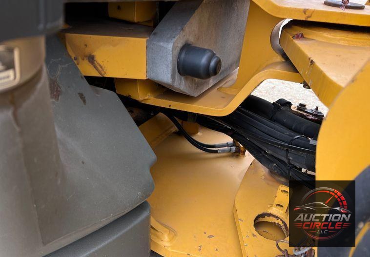 2016 John Deere 324K  wheel loader