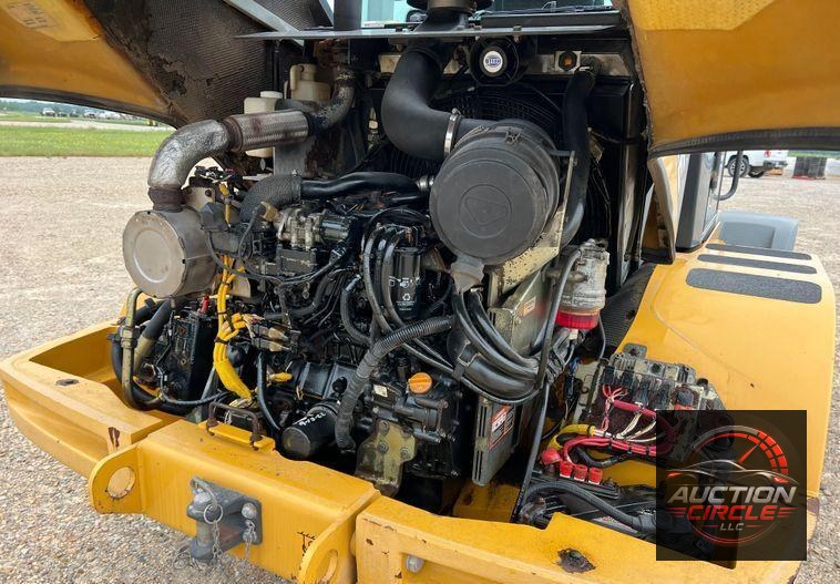 2016 John Deere 324K  wheel loader