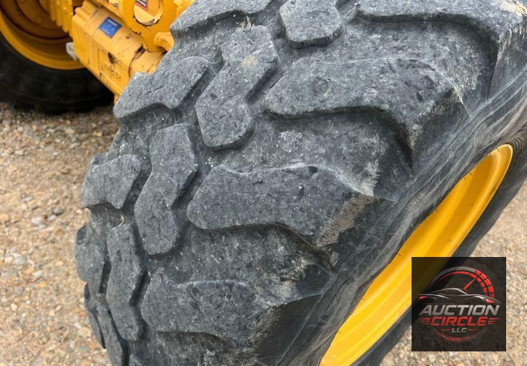 2016 John Deere 324K  wheel loader
